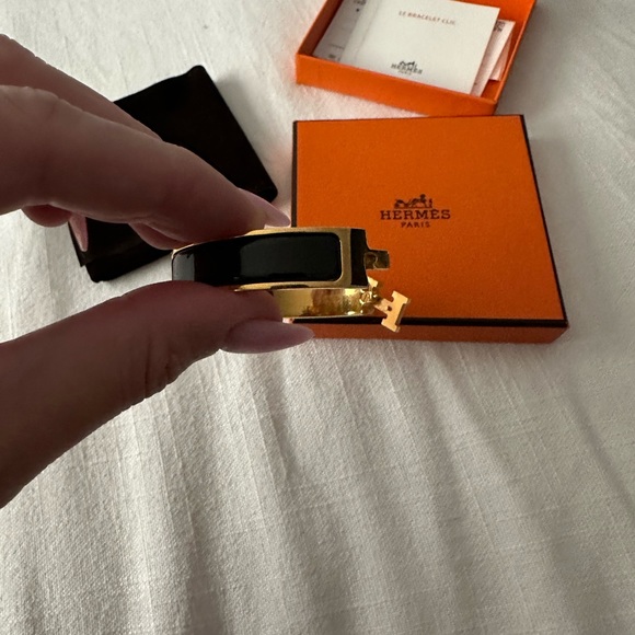 Hermés CLIC H BRACELET - Picture 6 of 11